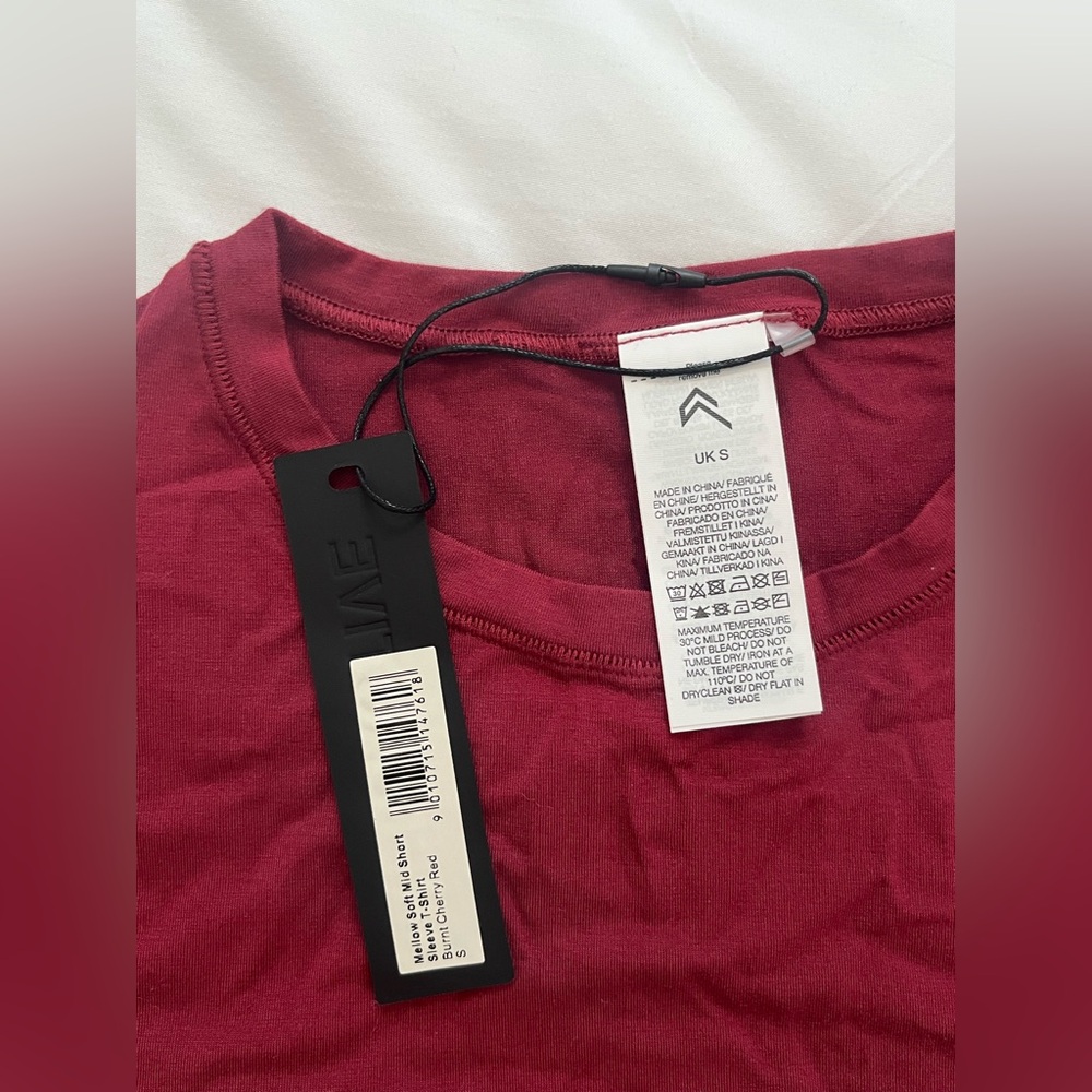 ONER ACTIVE MELLOW SOFT MID SHORT SLEEVE TSHIRT BURNT RED CHERRY SMALL - Picture 2 of 3